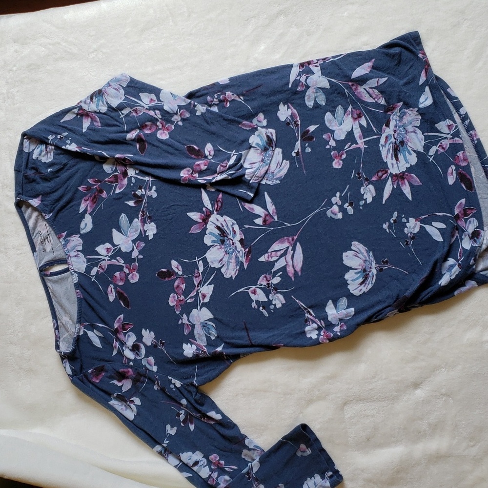 Motherhood Maternity Top (Medium)